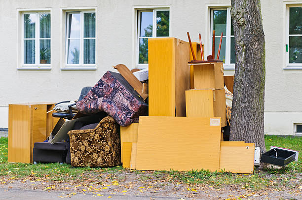 Best Commercial Junk Removal  in Newton, IL